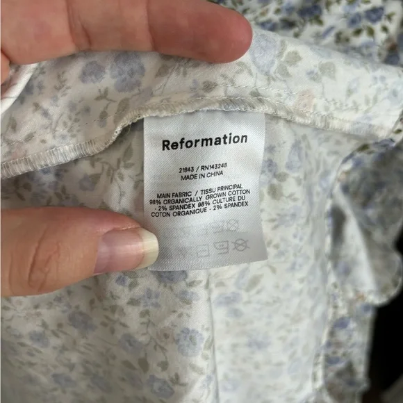 Reformation Lissa Dress in Pixie Floral 12 - Picture 9 of 15